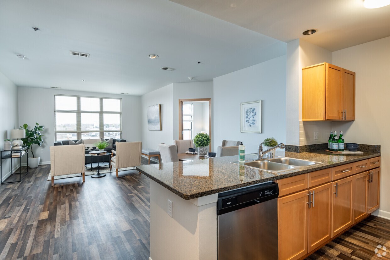 Bayshore Place Apartments in Glendale, WI