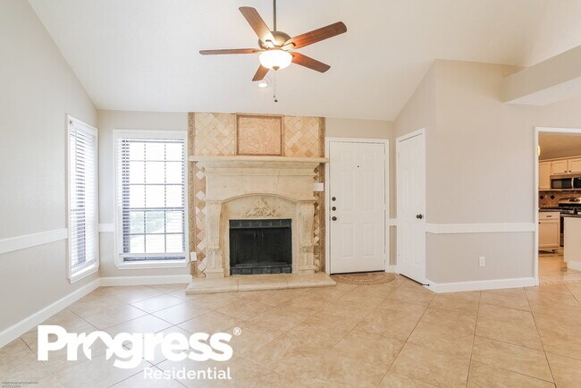 Foto del edificio - 4210 Hawk Meadow Dr