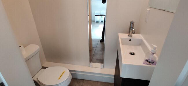 Photo du bâtiment - 1334 59th Av E