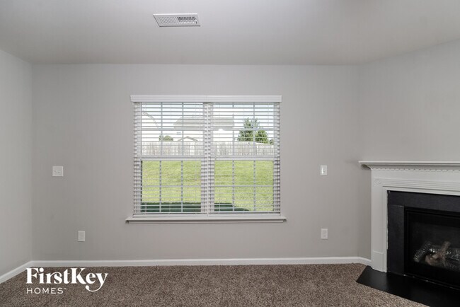 Foto del edificio - 1593 Cavendish Ct