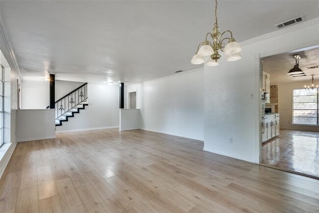 Building Photo - 116 Ridge Oak Dr