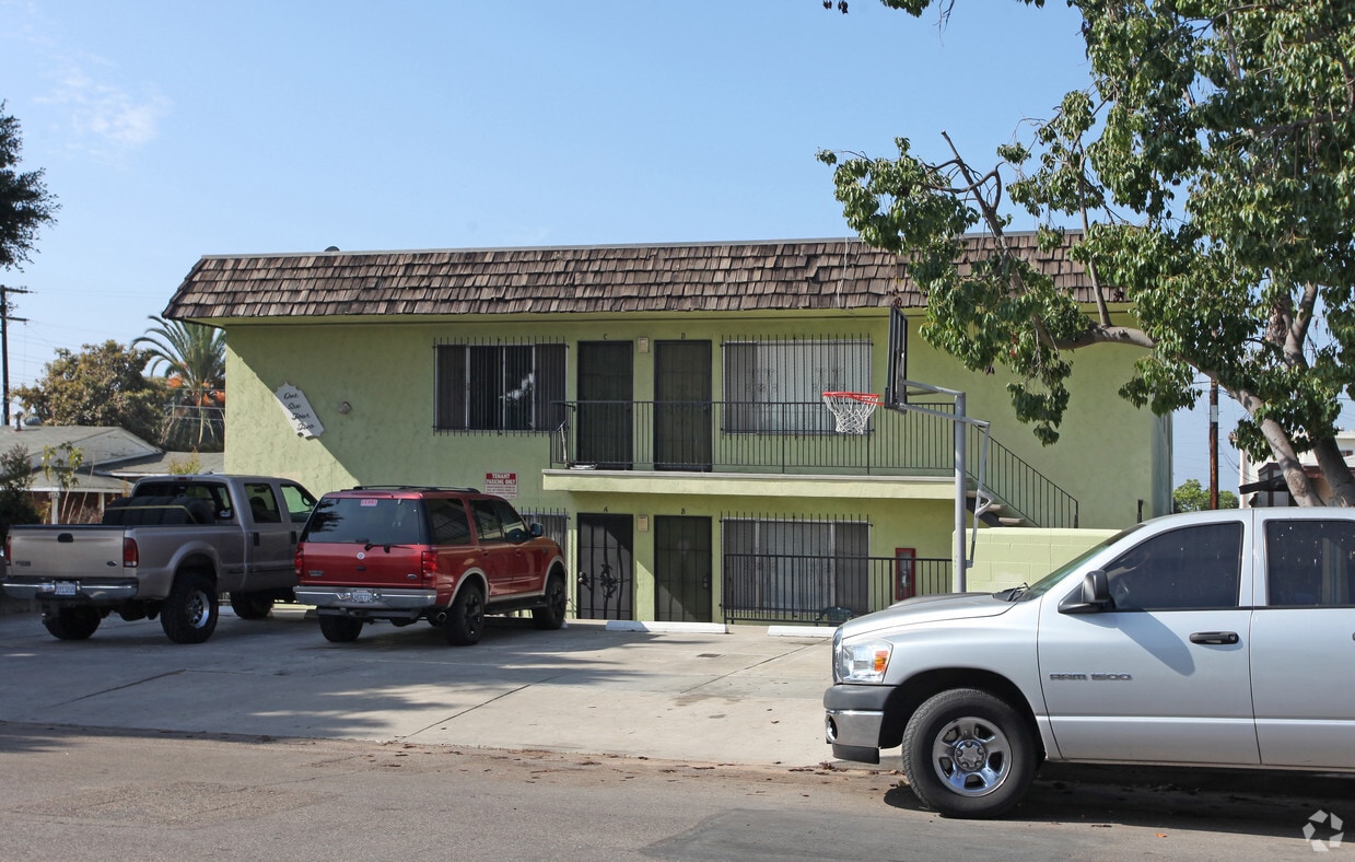 Building Photo - 1642 C Ave