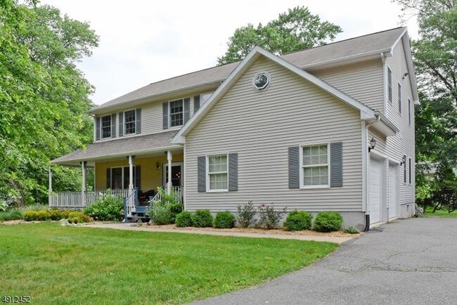 Building Photo - 158 Cedar Knolls Rd