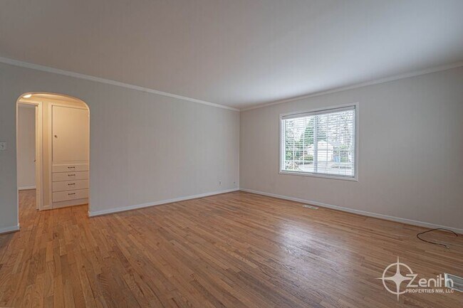 Photo - 4005 NW Grant St House