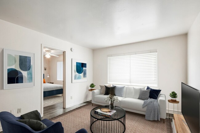 College Manor - Corner Unit - College Manor Apartments