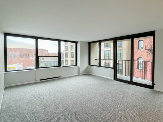 1560 N Sandburg Ter, Chicago, IL 60610 - Condo for Rent in Chicago, IL ...