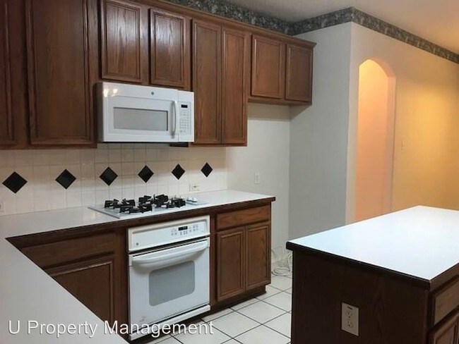 Building Photo - 5 br, 3 bath House - 3621 Brewster Dr