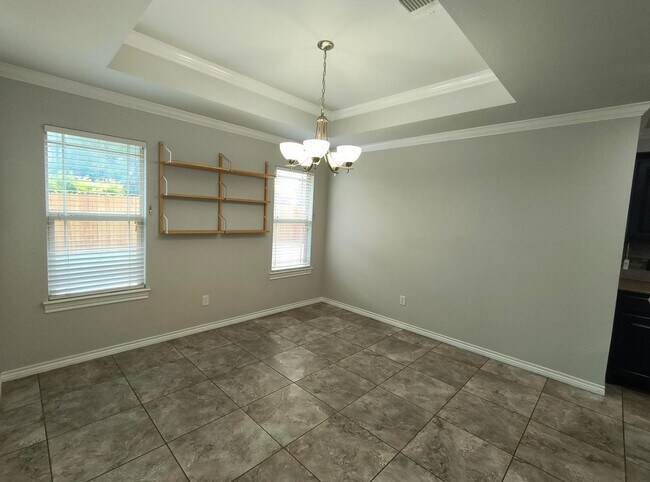 Foto del edificio - Elegant 3 bedroom, 2 bath home 4 minutes f...