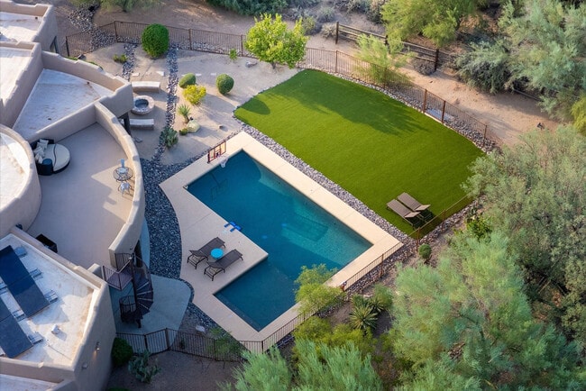 Building Photo - 6708 E Calle de Las Estrellas Rd