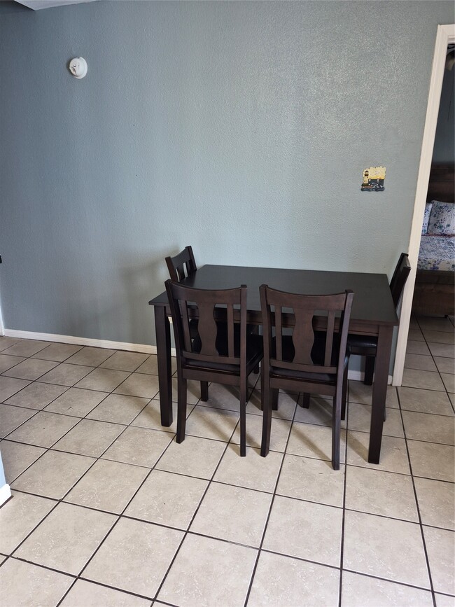 Foto del edificio - 3506 Cove View Blvd