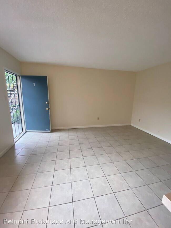 Building Photo - 851 Gladys Ave