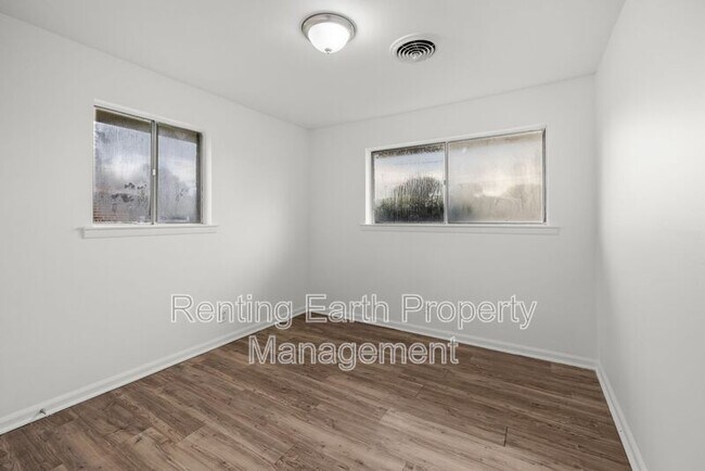 Foto del edificio - 426 Brookview Dr