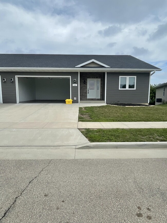 Building Photo - 2685 Millstone Dr