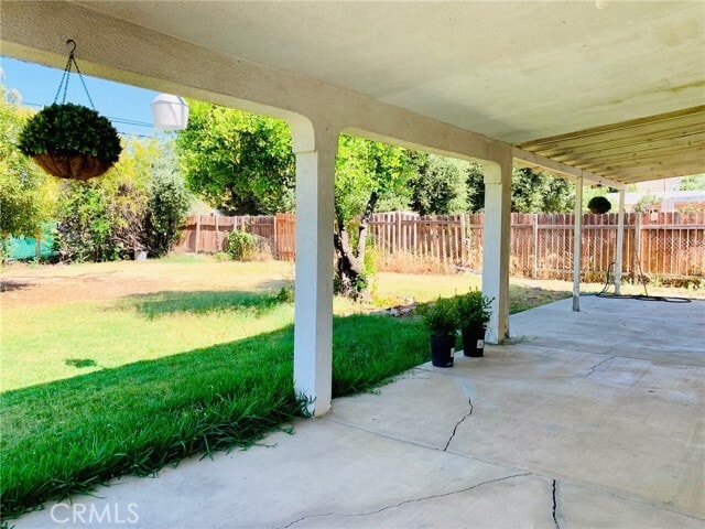 Foto del edificio - 4694 N Pershing Ave