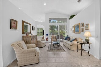 Building Photo - 11176 Ihilani Way