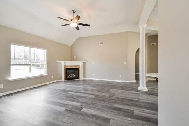 Building Photo - 5894 Keebler Dr