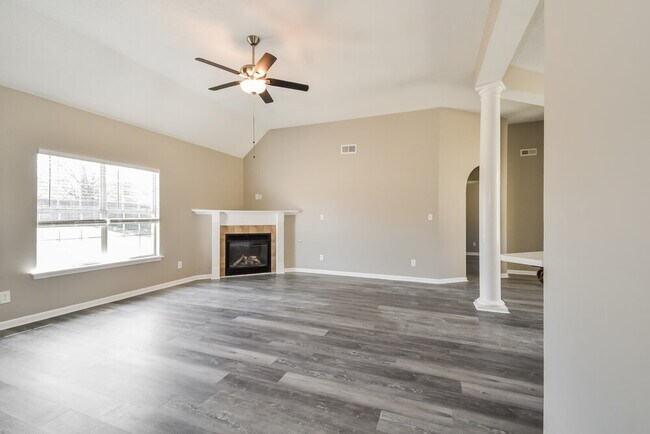 Foto del edificio - 5894 Keebler Dr