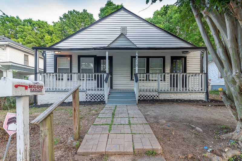 Foto principal - 2210 Chautauqua Ave