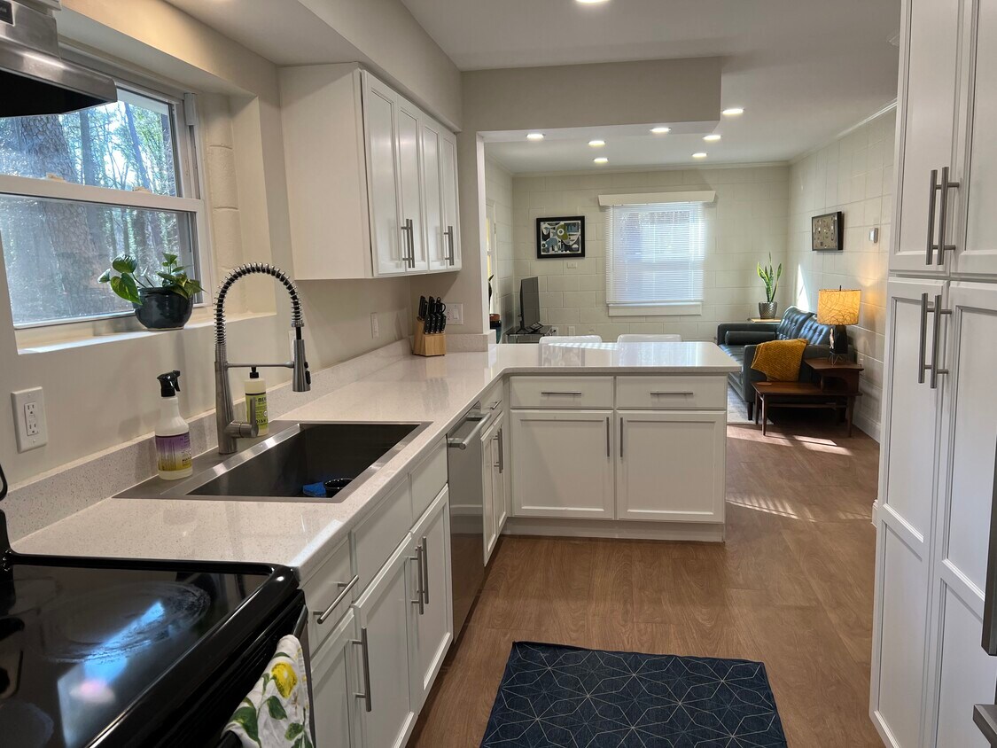 Foto principal - 2801 Ashley St