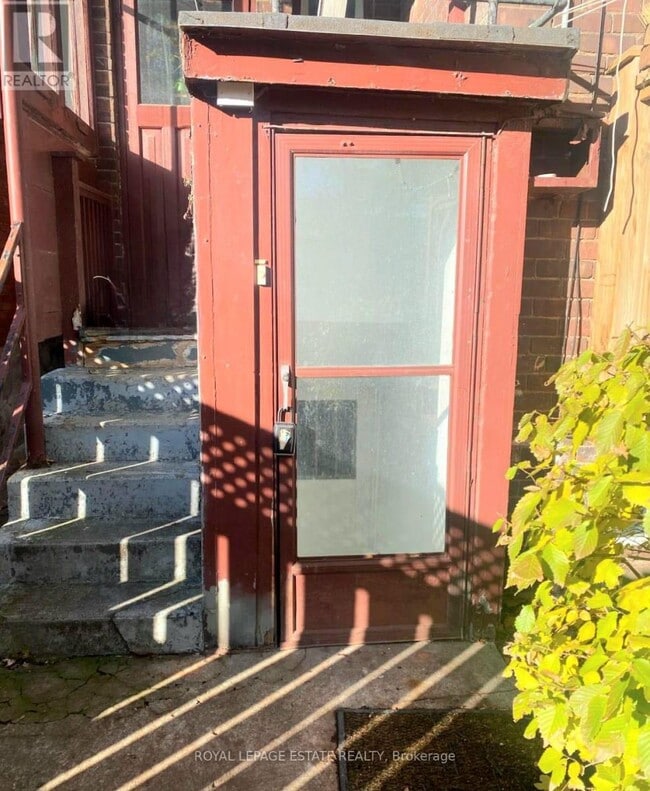 Building Photo - 67 Boustead Ave