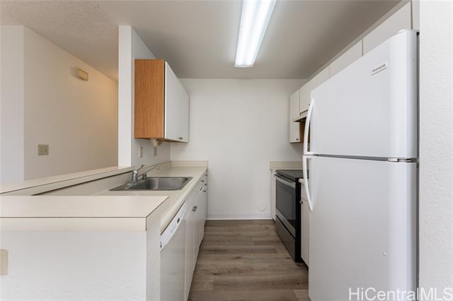 Building Photo - 94-105-105 Luluka Pl