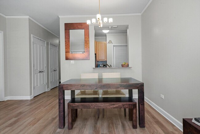 Foto del edificio - 420 E Waterside Dr