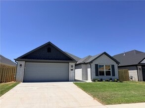Building Photo - 4225 W Barhem Dr