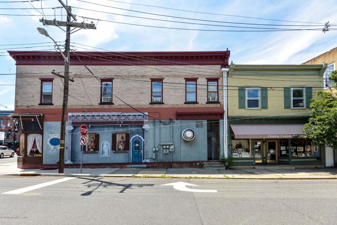 7 Wharf Ave, Red Bank, NJ 07701 Room for Rent in Red Bank, NJ