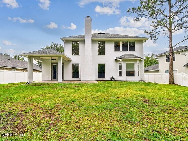 Foto del edificio - 944 Waverly Bluff Ct