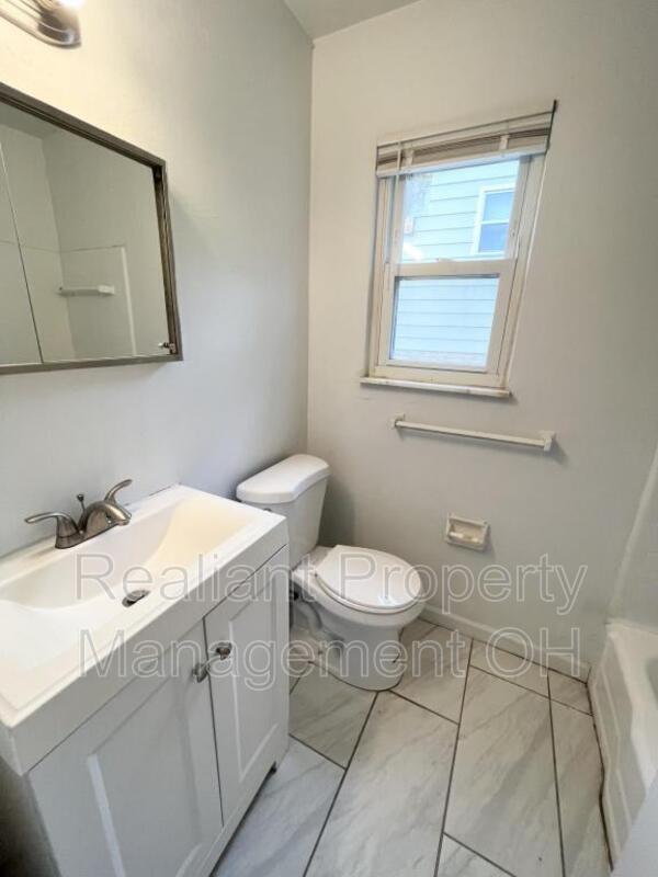 1737 Grand Ave, Cincinnati, OH 45214 House Rental in Cincinnati, OH