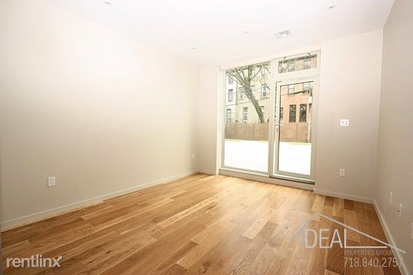 Primary Photo - 28 Macdonough St