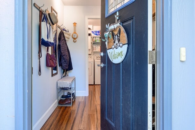 Photo - 1003 Wave Rd House