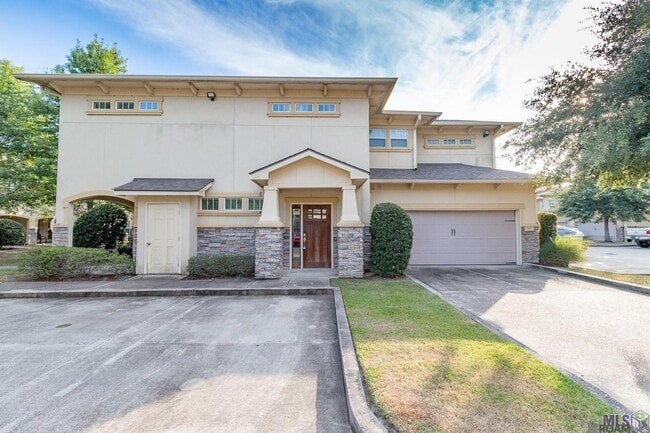 Building Photo - 8000 Stonelake Ave