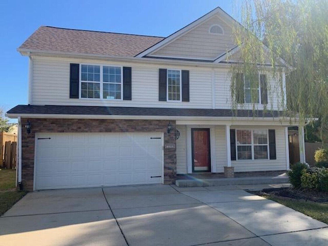 Foto principal - 1205 Dexter Ridge Dr