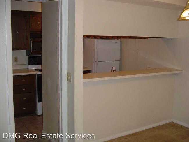 Building Photo - 817 Cardinal Creek Blvd