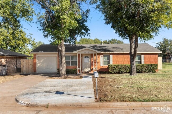 Foto del edificio - 1218 Glendora Dr