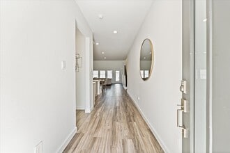 Building Photo - 10212 Prairie Creek Ln