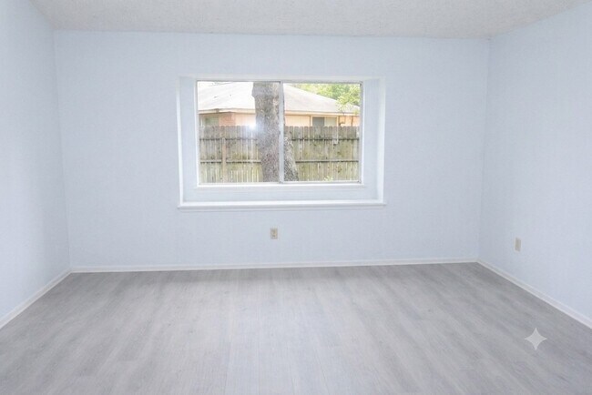 Foto del edificio - 16231 Rancho Blanco Dr