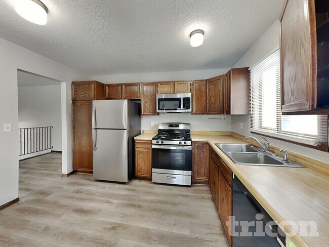 Foto del edificio - 3401 75th Ave N