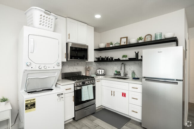 1BR, 1BA - 252SF - Laundry Area - McAllen Apartments