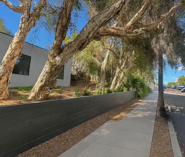 Building Photo - Charming 1 BR House for Rent in North Park