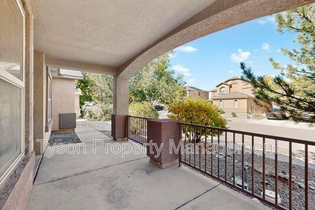 Foto del edificio - 8012 Corn Mountain Pl NW