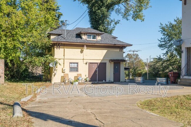 Foto del edificio - 734 S Sycamore St