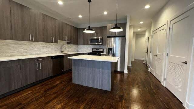 Foto del edificio - 5137 N Broadway St