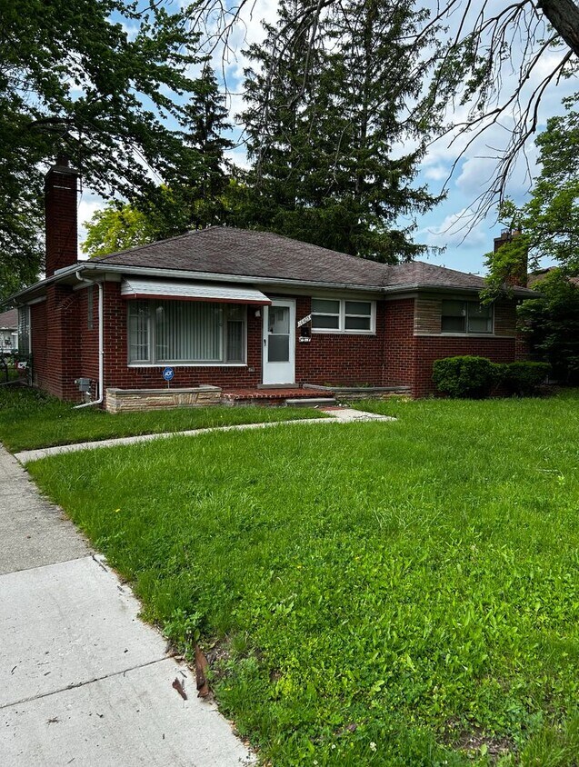 Primary Photo - 16405 EGO, EASTPOINTE - AVAILABLE FOR LEASE
