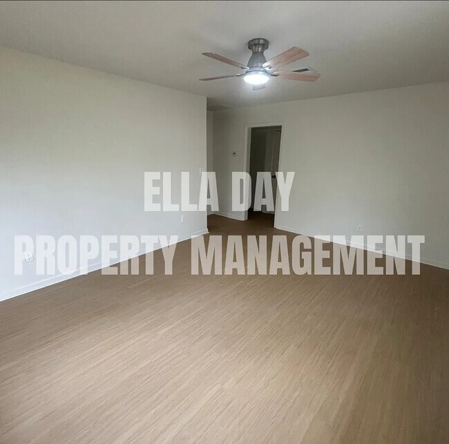 Foto del edificio - 550 N Sheridan St