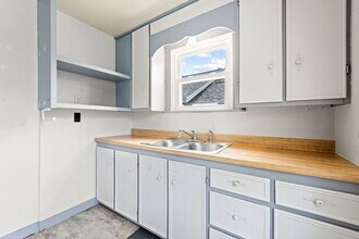 Building Photo - 1203 Spring St