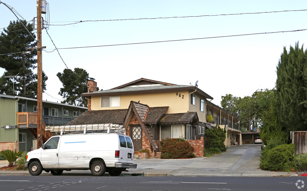 Primary Photo - 462 N Winchester Blvd
