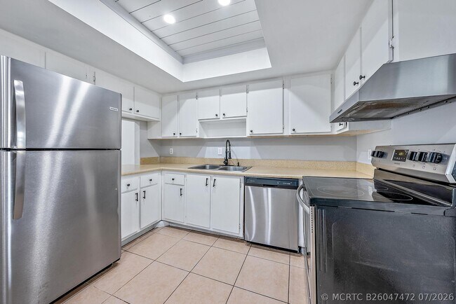 Foto del edificio - 9050 E Highland Pines Blvd