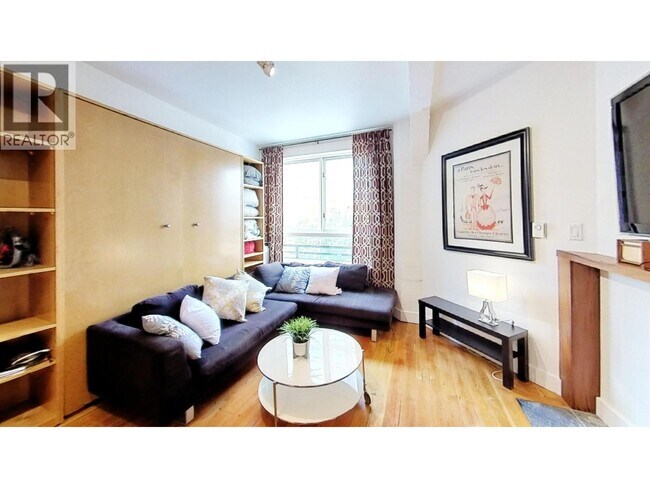 Building Photo - 1216 Homer St